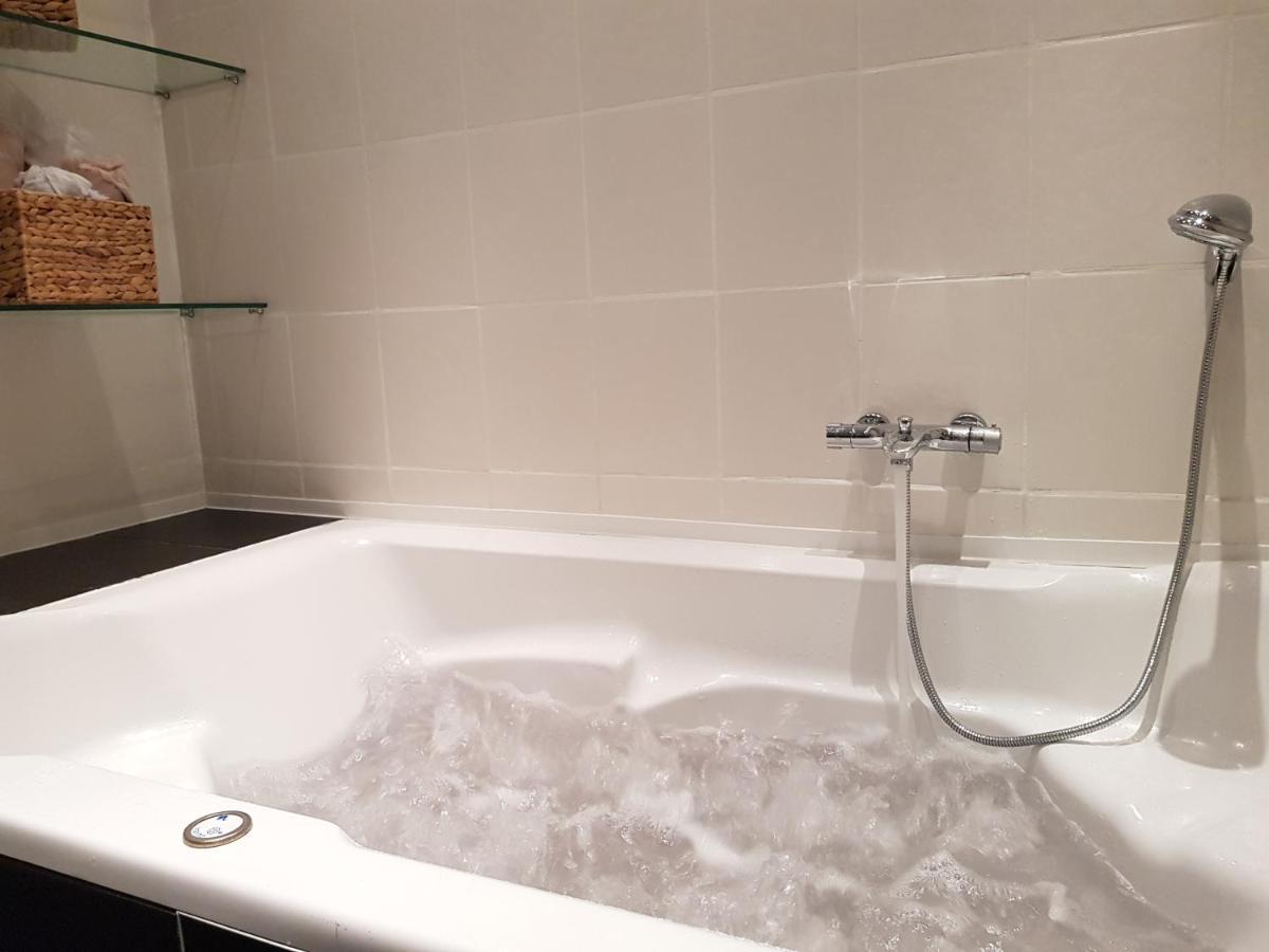 Grosse 130Qm Ferienwohnung Mit Whirlpool Sulzbach  Kültér fotó